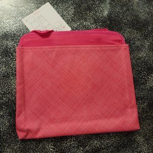 Thirty-One Oh-Snap Pocket (Pink Cross Pop)